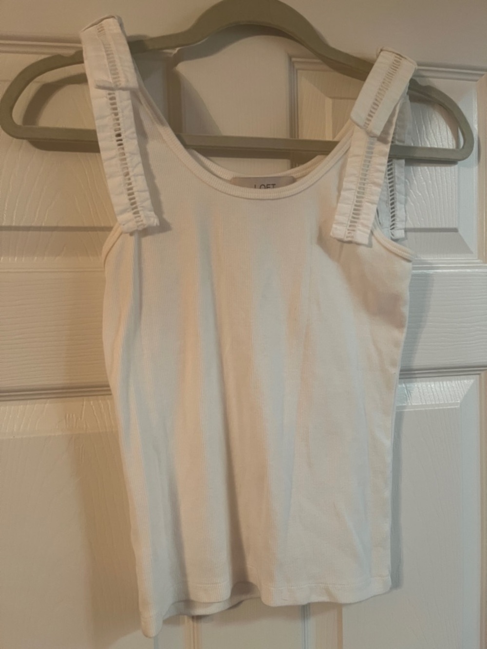 LOFT white Ribbed Tank with Decorative bows at shoulders Detail